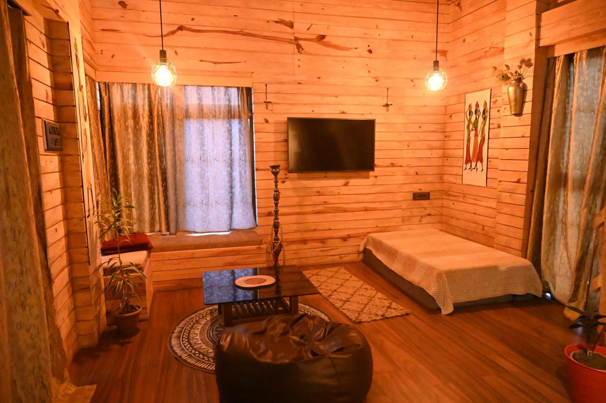 The Cabin By The Bayou Bed and Breakfast Guwahati Exterior foto