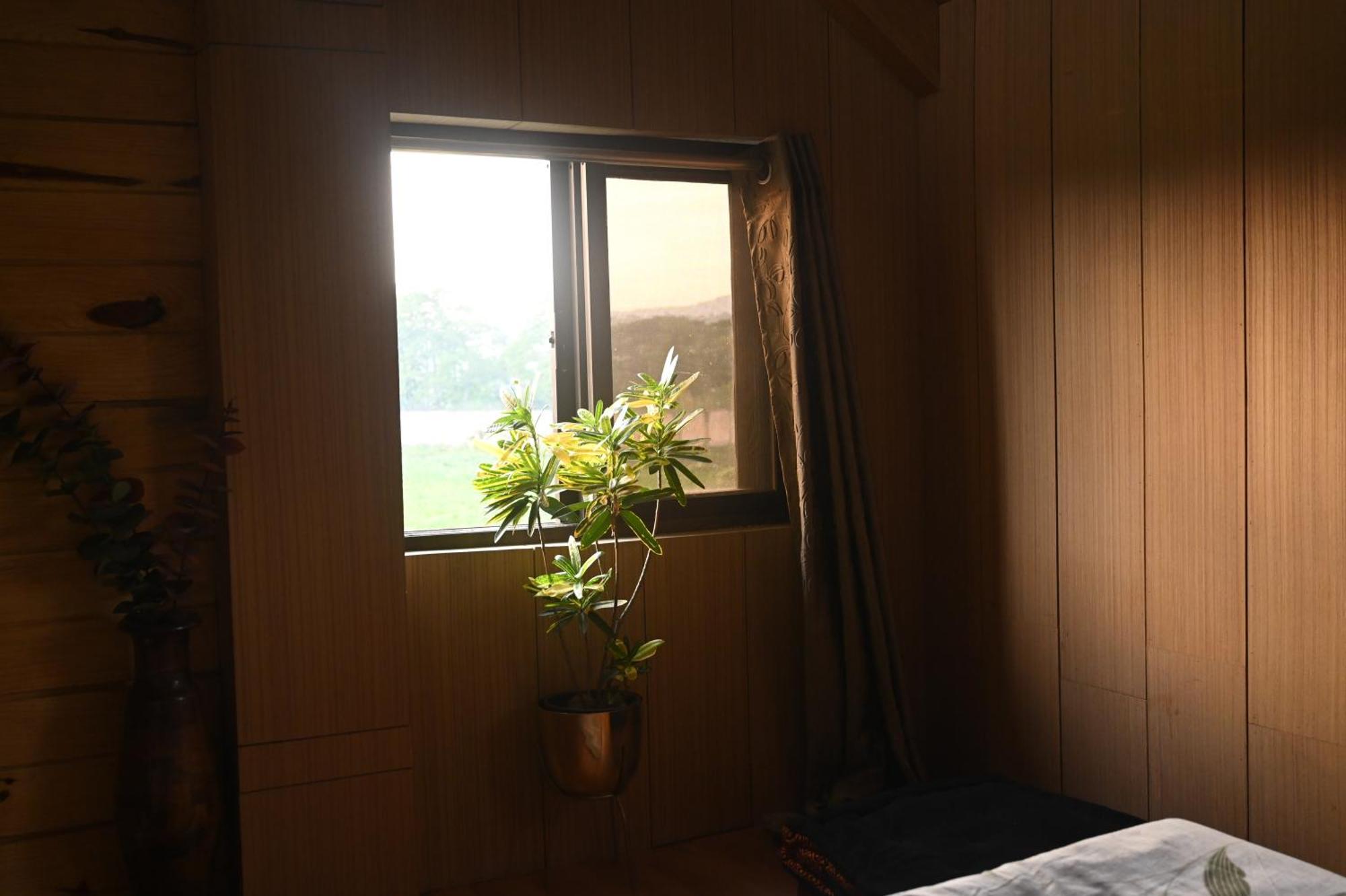 The Cabin By The Bayou Bed and Breakfast Guwahati Exterior foto